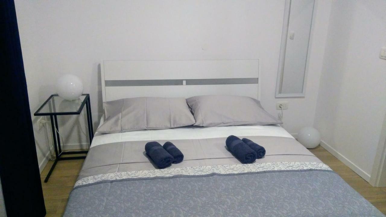 Готель Studio Apartman Adris Шибеник Екстер'єр фото